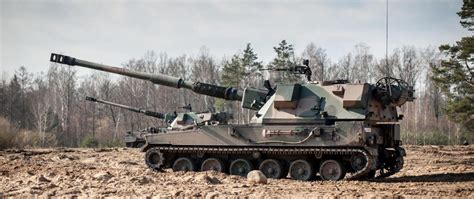 Poland Handed Over To Ukraine Mm Self Propelled Guns Ahs Krab The