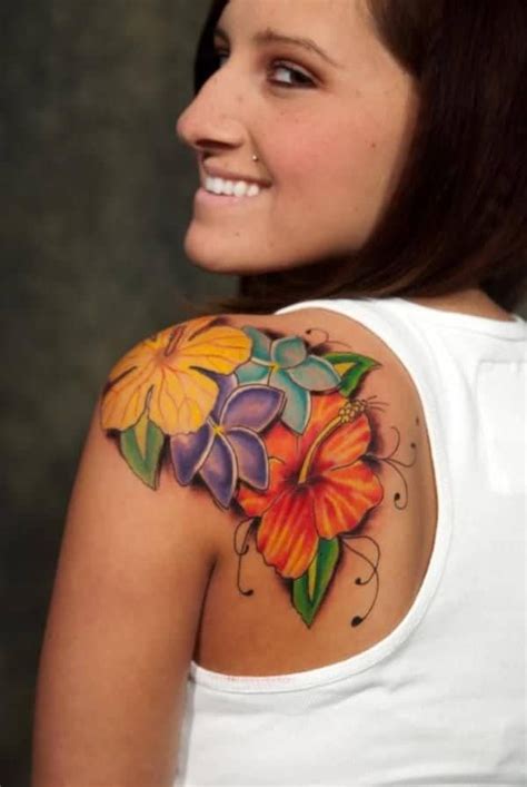 Stunning Shoulder Tattoos For Women Pulptastic Floral