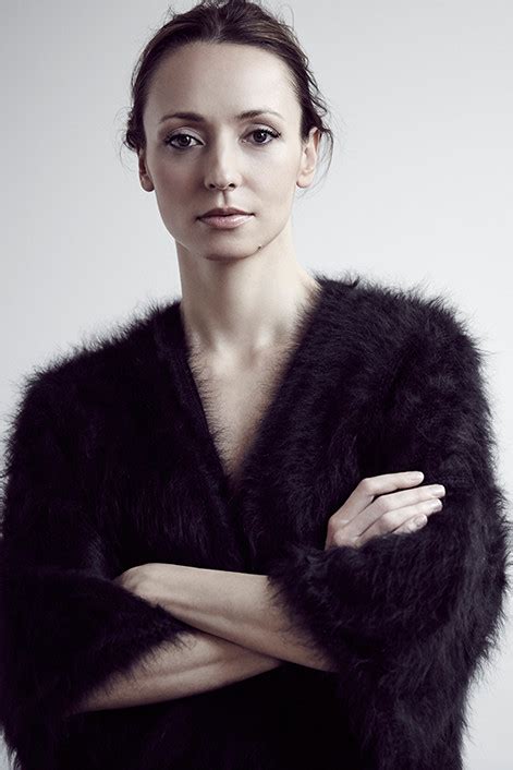 Karolina Porcari : Half Polish, half Italian actress