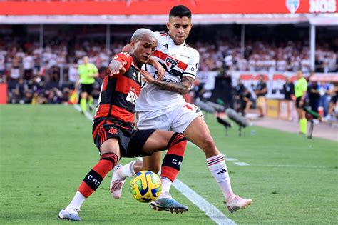 Flamengo x São Paulo histórico e artilheiros do confronto