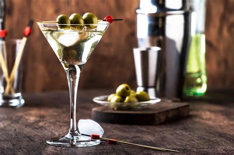 Classic Martini Cocktail - How To Make Recipes