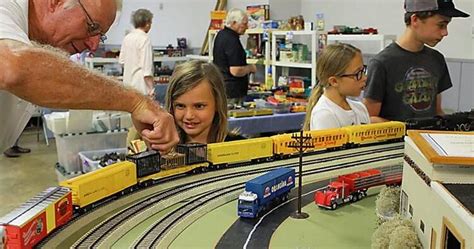 Trains for Christmas free train show to be held | Local News ...