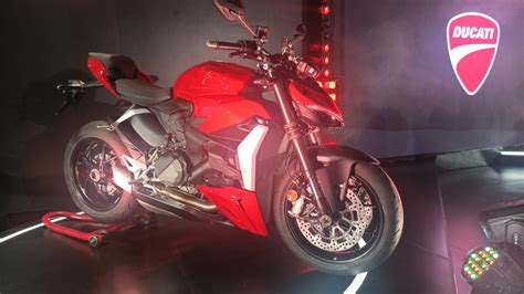 Ducati Indonesia Luncurkan Streetfighter V2 Dan Streetfighter V4 SP Model Naked Dari Panigale