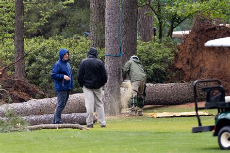 Masters 2023: Scary scene unfolds as trees collapse near patrons at Augusta National; play ...