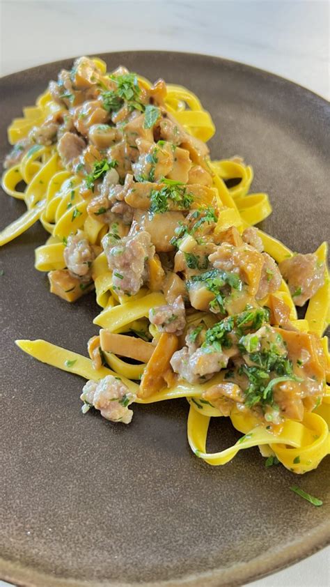 Ricetta Tagliatelle Con Funghi E Salsiccia