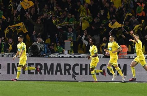 Vid O Le Fc Nantes En Finale De Coupe De France Le Terrain Envahi Par