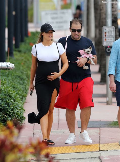 Samantha Hoopes Nude OnlyFans Leaks Fappening Page FappeningBook