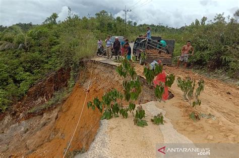 Dampak Tanah Longsor Newstempo