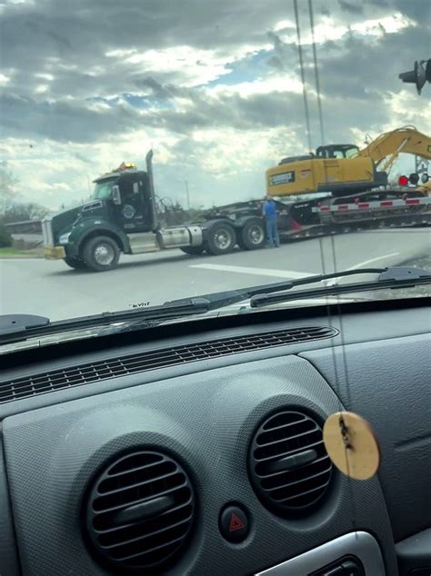 Train Collides With Semi Truck Stuck On Tracks Video Dailymotion