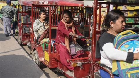 Photos In Govindpuri Binota Gayen Is The First Woman E Rickshaw