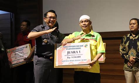 Pj Bupati Bekasi Hadiri Penghargaan Koperasi Makin Berani Award 2022