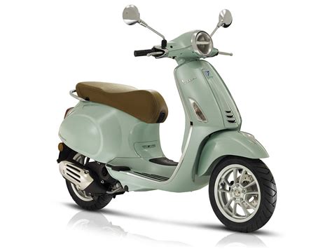 Vespa Primavera 50 Price Specs Mileage Colours Photos And Reviews