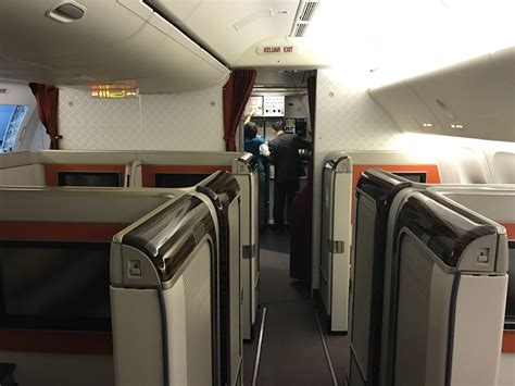 Review Garuda Er First Class Jakarta Amsterdam Live And Let