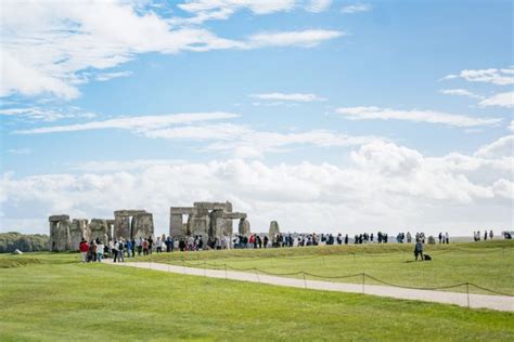 london  stonehenge    deal
