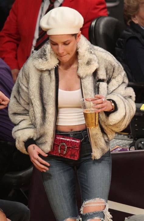 HALSEY At LA Lakers Vs New Orleans Pelicans Game In Los Angeles 12 21