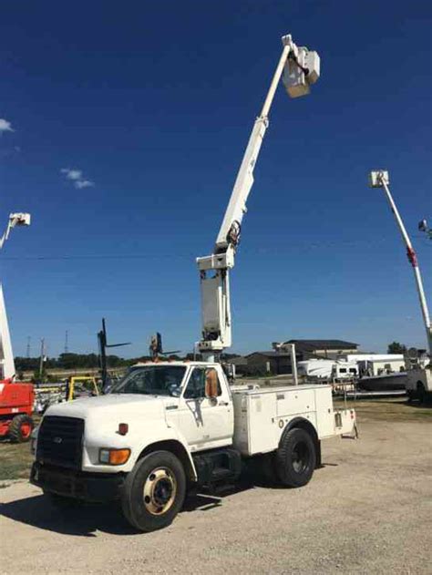 Ford F800 1997 Bucket Boom Trucks