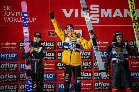 Atlas Live Beim Fis Skisprung Weltcup Willingen