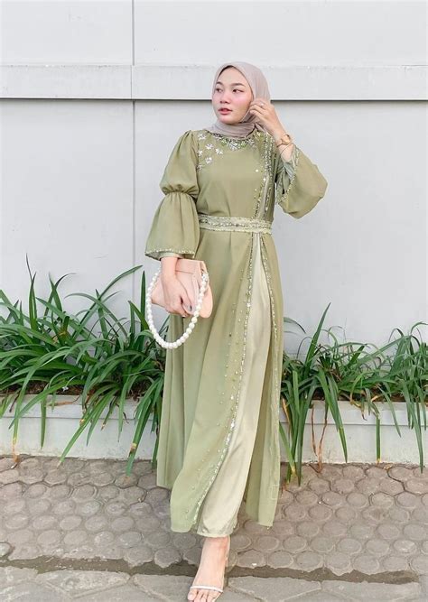 Pin By Uji Ssssji On Women S Fashion Muslim Fashion Dress Long Dress