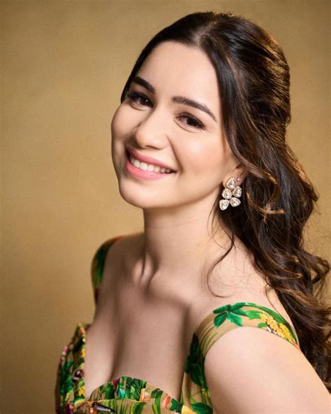 Sara Tendulkar Bio Age Career Net Worth Height Education