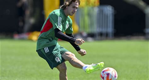 Selección Mexicana Sebastián Córdova causa baja del Tricolor por