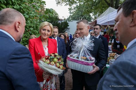 Wielkie Wi To Plon W W Pa Acu Prezydenckim Aktualno Ci Wydarzenia