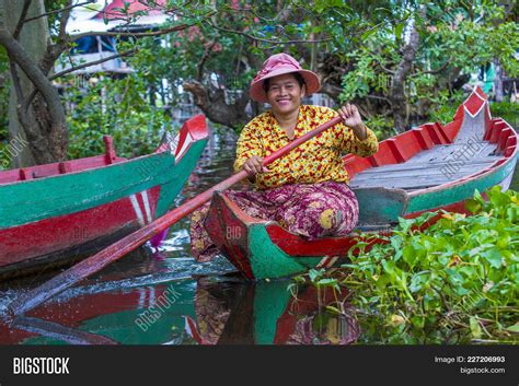 Tonle Sap , Cambodia Image & Photo (Free Trial) | Bigstock