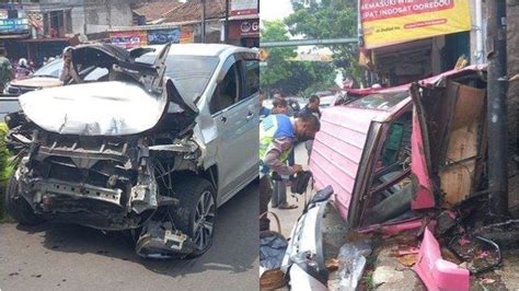 Mobil Xpander Yang Dikemudikan Ibu Ibu Tabrak Angkot Di Sukabumi Tiga