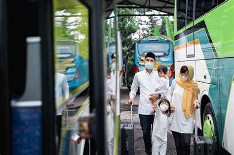 Pilihan Transportasi Aman Untuk Ibu Hamil Dan Menyusui Saat Mudik