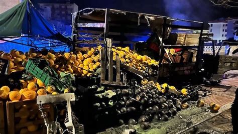 Corigliano Rossano Incendiato Nella Notte Un Camion Della Frutta