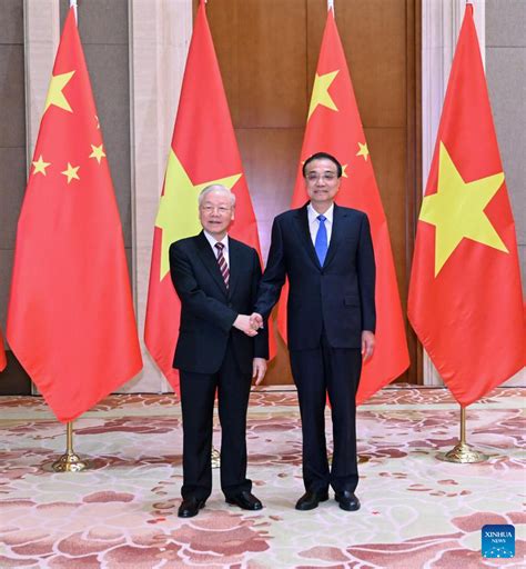 Chinese Premier Meets With Vietnam S Communist Party Chief