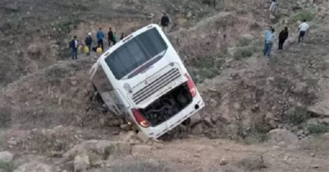 Ayacucho Terrible Accidente De Bus Interprovincial Deja Cuatro Muertos