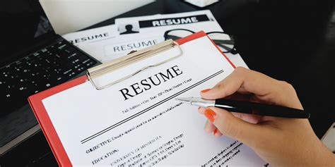 Effective Resume Writing Practices to Attract Top Employers - Celebs Living 