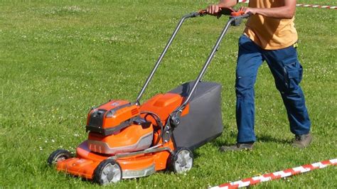 Notre Essais De La Tondeuse Batterie Husqvarna Lc Iv