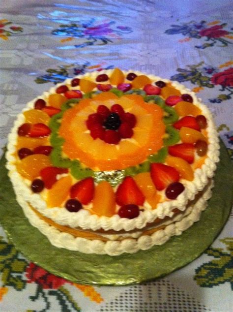 Fruit Cake W Cream Cheese Fillinh — Fresh Fruit Cakes Fresh Fruit