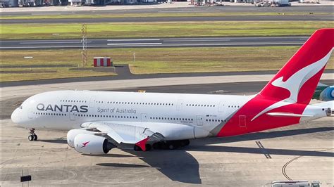 10 AIRCRAFT TAKEOFFS IN 10 MINUTES Plane Spotting At Sydney Airport