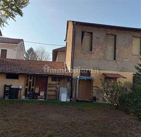 Vendita Rustico In Corso Sempione San Vittore Olona Da Ristrutturare