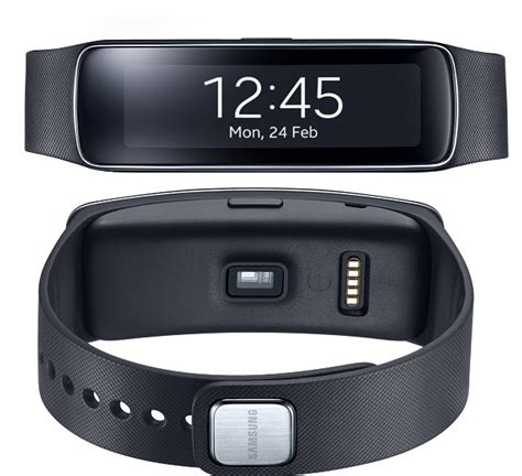 Samsung Gear Fit Announced For Fitness Enthusiasts