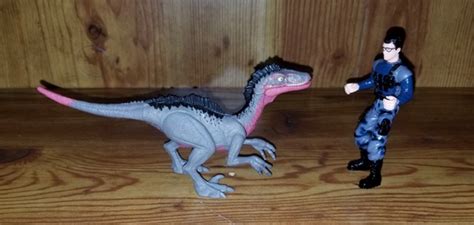 Troodon (Jurassic World: Attack Pack by Mattel) – Dinosaur Toy Blog