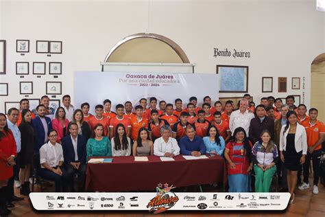 Alebrijes Oaxaca On Twitter Junto A Nuestros Amigos Del