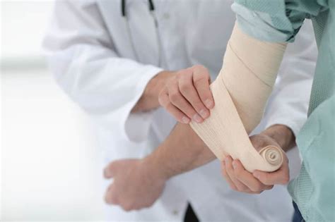 What To Expect After Tennis Elbow Surgery Simplyjnj