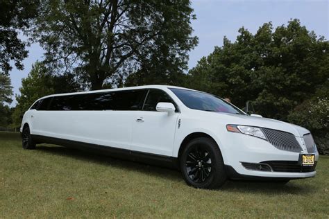 Lincoln MKT Mega Stretch Limo - 14 Passenger Lincoln MKT Limo Rental