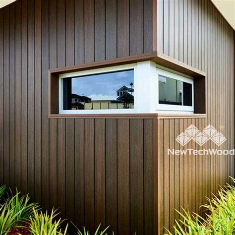 Vertical Composite Wall Cladding | NewTechWood Wood Grain Effect Plastic