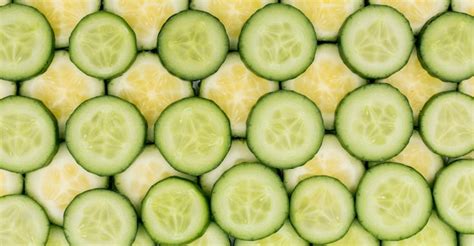 Free Photo Flat Lay Fresh Cucumber Sliced Texture Horizontal