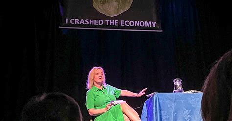 Liz Truss Fumes As Lettuce Stunt Crashes Her Pro Trump Event Huffpost Uk Politics