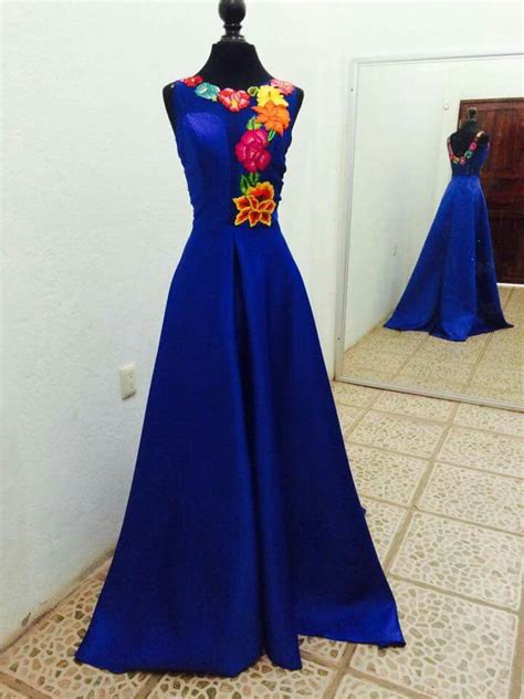 Pin By Lucila Lucille On Estilo Mexicanotrajes Tipicos A Line Prom