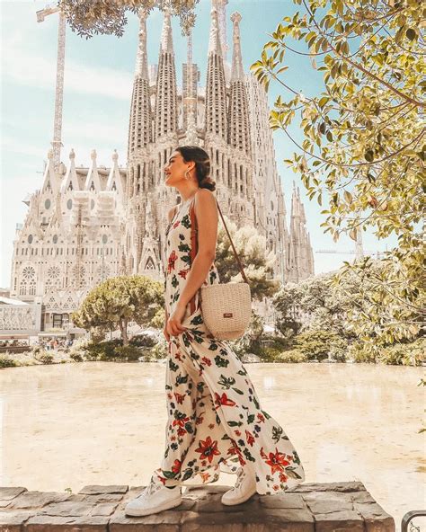 Fashion Girl Instagram Ideas Travel Barcelona Dress Summer Rejser