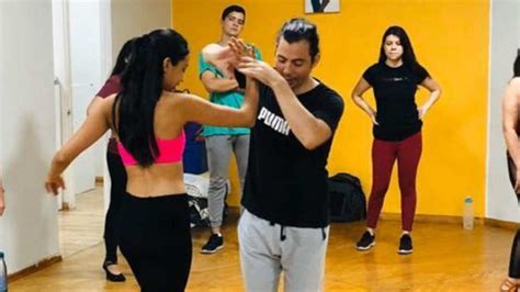 Bailarina Salvadoreña Cumplió Sus Sueños Y Ha Montado Una Academia De