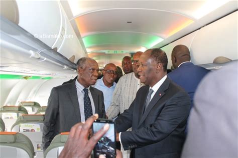 Le nouvel Airbus A320 de Air Côte dIvoire a atterri à Abidjan après