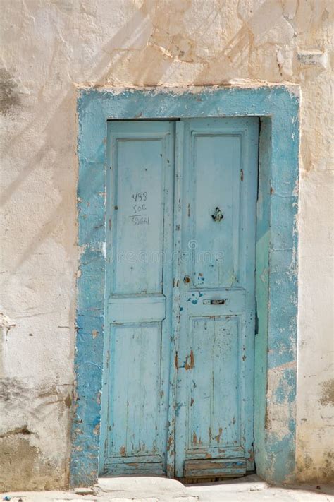 Portas De Madeira R Sticas Velhas Pintadas No Azul Foto De Stock