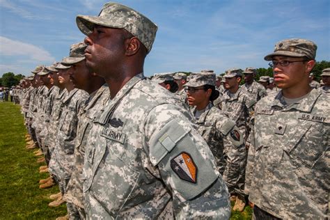 DVIDS - Images - New Jersey National Guard Soldiers bid farewell [Image ...